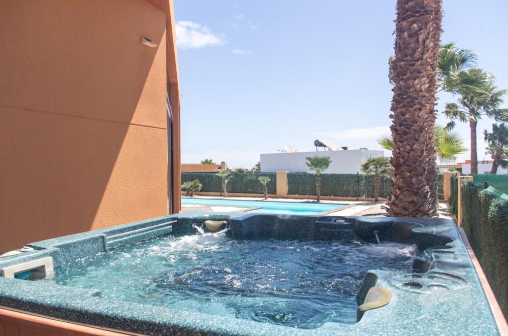 Villa La Marosca - Jacuzzi, Private Pool, 3 Bedrooms Caleta De Fuste Exteriér fotografie